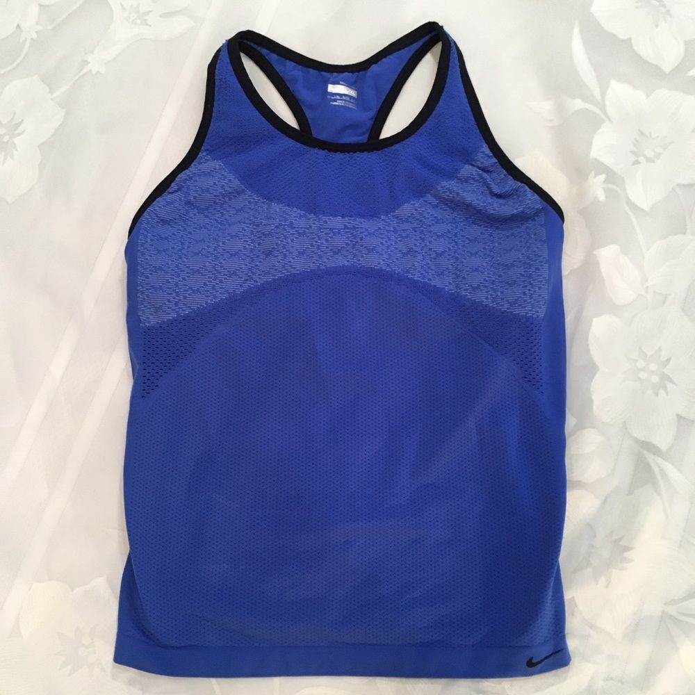 NIKE Fit Dry racerback workout top size L/XL. - Picture 4 of 4